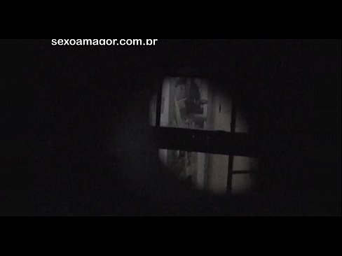 ❤️ Blondie wurdt yn it geheim op fideo opnommen troch in buertvoyeur ferburgen efter holle bakstiennen ❤ Porno op fy.desixxxtube.ru ❌
