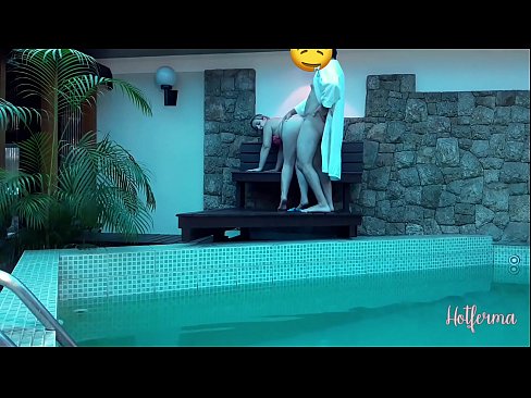 ❤️ Baas noeget faam nei it swimbad, mar koe net wjerstean in hot ❤ Porno op fy.desixxxtube.ru ❌