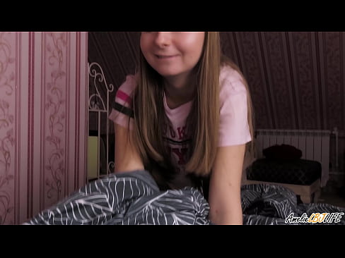 ❤️ Blondie sûget har BFF's djip en krijt cum yn 'e mûle ❤ Porno op fy.desixxxtube.ru ❌